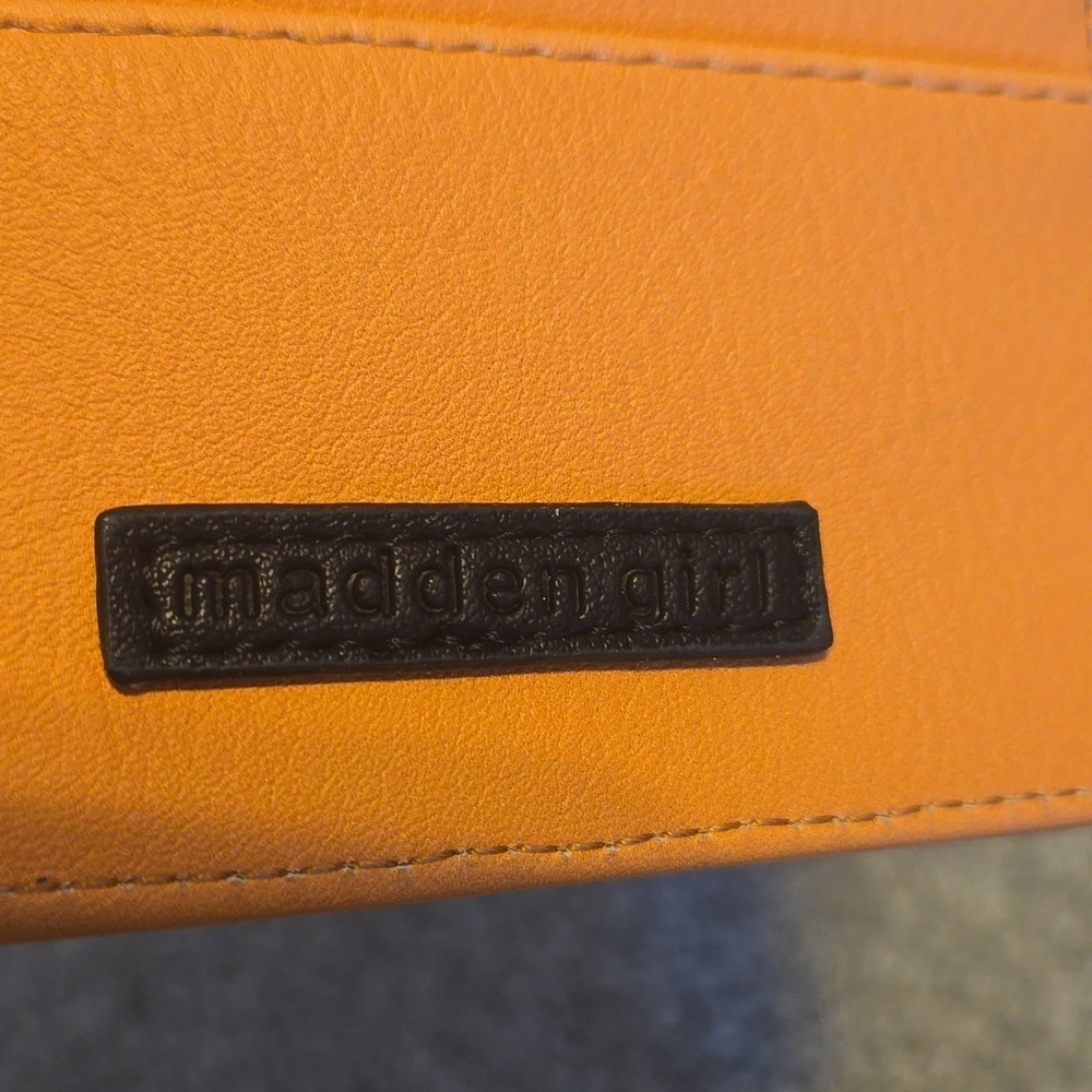 Madden Girl Kitty Wallet - Picture 3 of 3